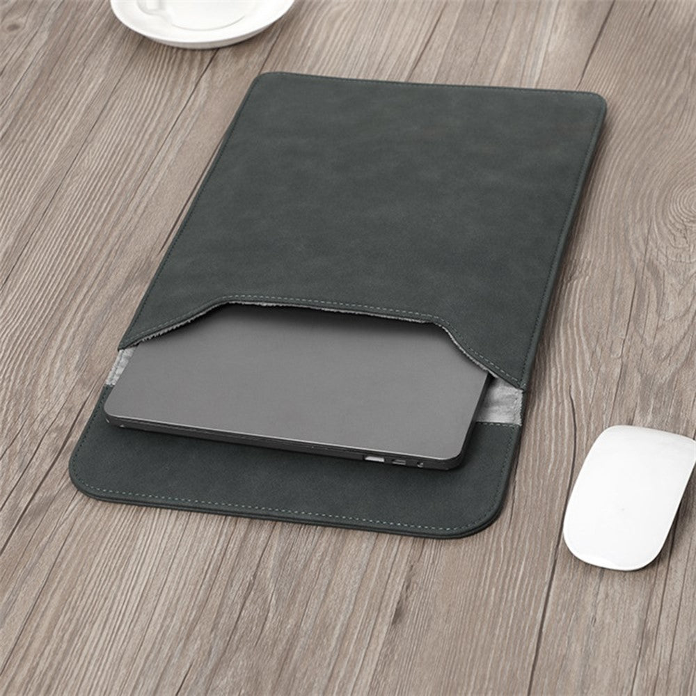 HL0130 16 inch Laptop Bag for MacBook Pro 16 inch (2026) A3429 A3428 / (2025) A3186 A3403 / (2024) A2991 / (2023) A2780 / (2021) A2485 Leather Notebook Sleeve Mouse