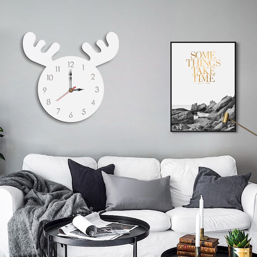 Cute Moose Decorative Quartz Wall Clock Battery Operated Silent Clock for Living Room, Bedroom
