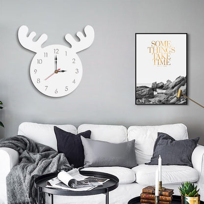 Cute Moose Decorative Quartz Wall Clock Battery Operated Silent Clock for Living Room, Bedroom