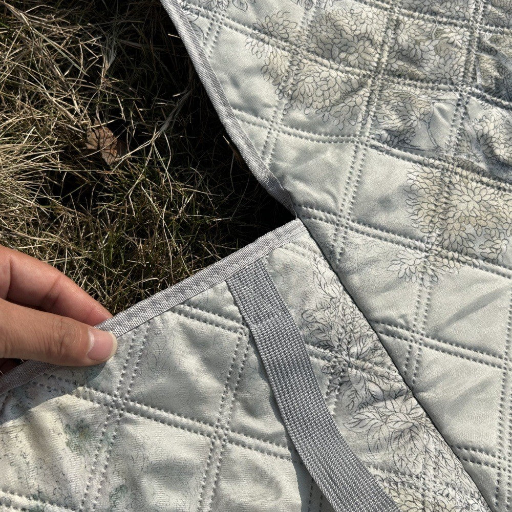 200x150cm Moisture Proof Large Picnic Blanket Foldable Outdoor Mat for 1-6 People