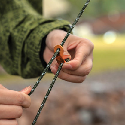 1 Bundle of Reflective Tent Canopy Rope 4mmx4m Lightweight Line Cord with Tensioner for Outdoor Fishing Climbing Rescue Camping