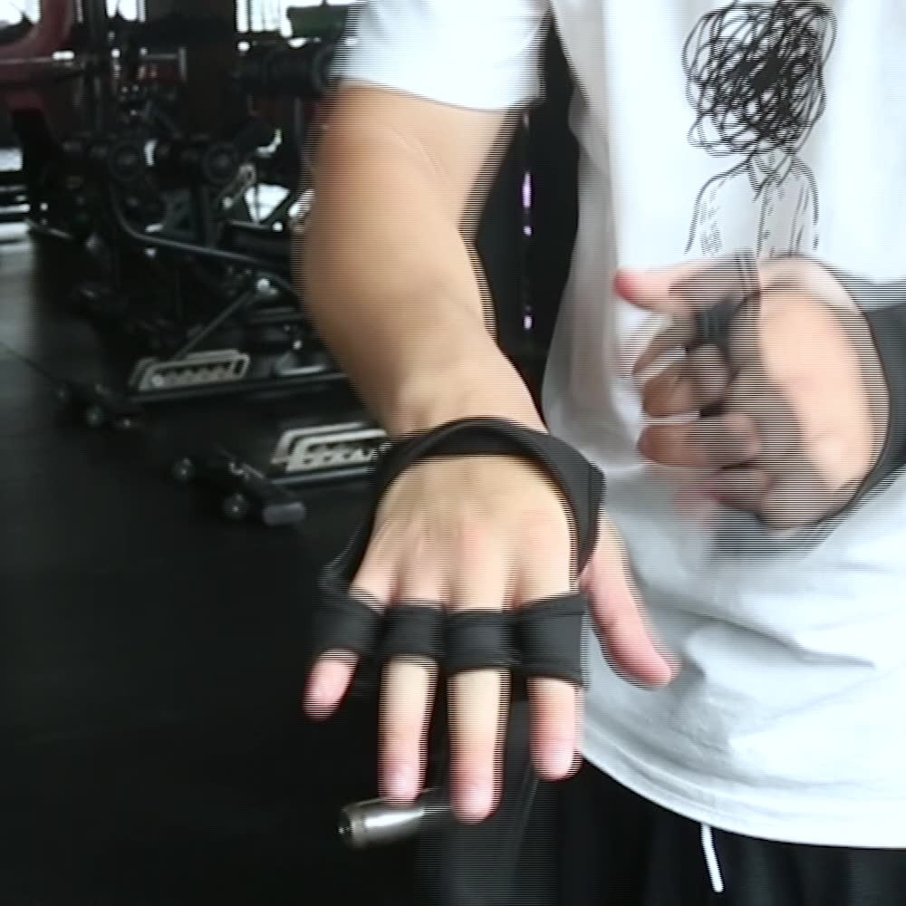 KYNCILOR A0051 One Pair Exercise Gloves Half Finger Workout Gloves Anti-slip Silicone Padding Palm for Weight Lifting, Powerlifting, Pull-Ups, Cross-Training, Riding