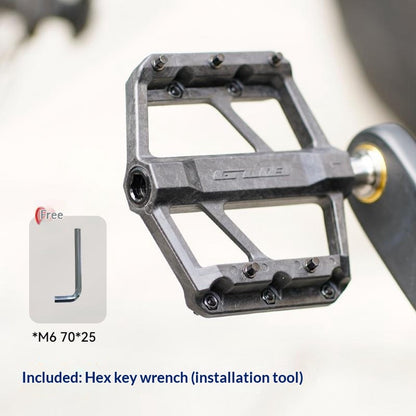 GUB GC072 Bike Pedals Titanium Axle Carbon Fiber Composite MTB / Road Bicycle Pedals Triple Sealed Bearings for Outdoor