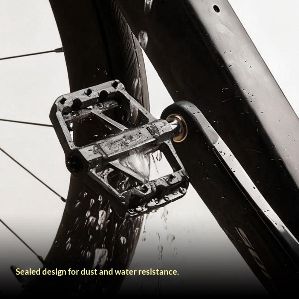 GUB GC072 Bike Pedals Titanium Axle Carbon Fiber Composite MTB / Road Bicycle Pedals Triple Sealed Bearings for Outdoor