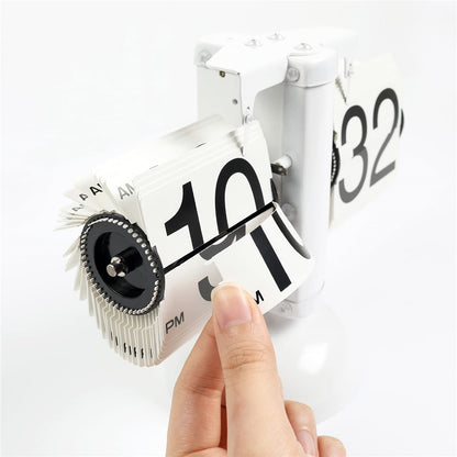 Automatic Flip Clock Retro Simple Home Living Room Table Clock Single Foot Stainless Steel Quartz Movement Flip Clock