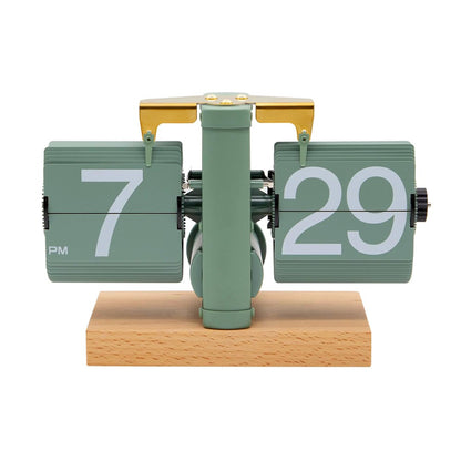 Automatic Flip Clock Retro Simple Home Table Clock Single Foot Stainless Steel Quartz Movement Flip Clock Square Flat Bottom Beech Wood