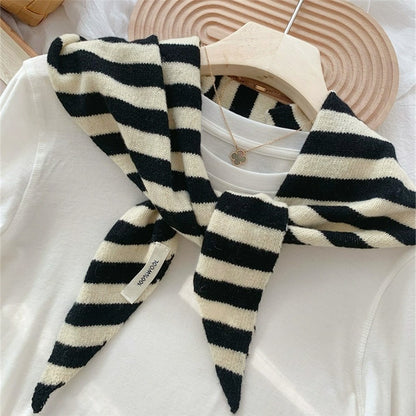 100% Wool Triangle Scarf Fashion Neck Wrap Kerchief Winter Warm Headscarf Bandana for Women