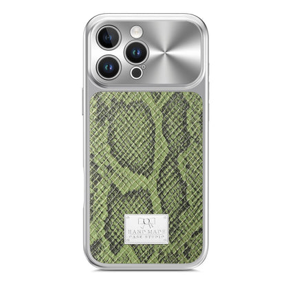 For iPhone 16 Pro Magnetic Case Snake Pattern Anti-Scratch PU Leather + PC + TPU Phone Cover