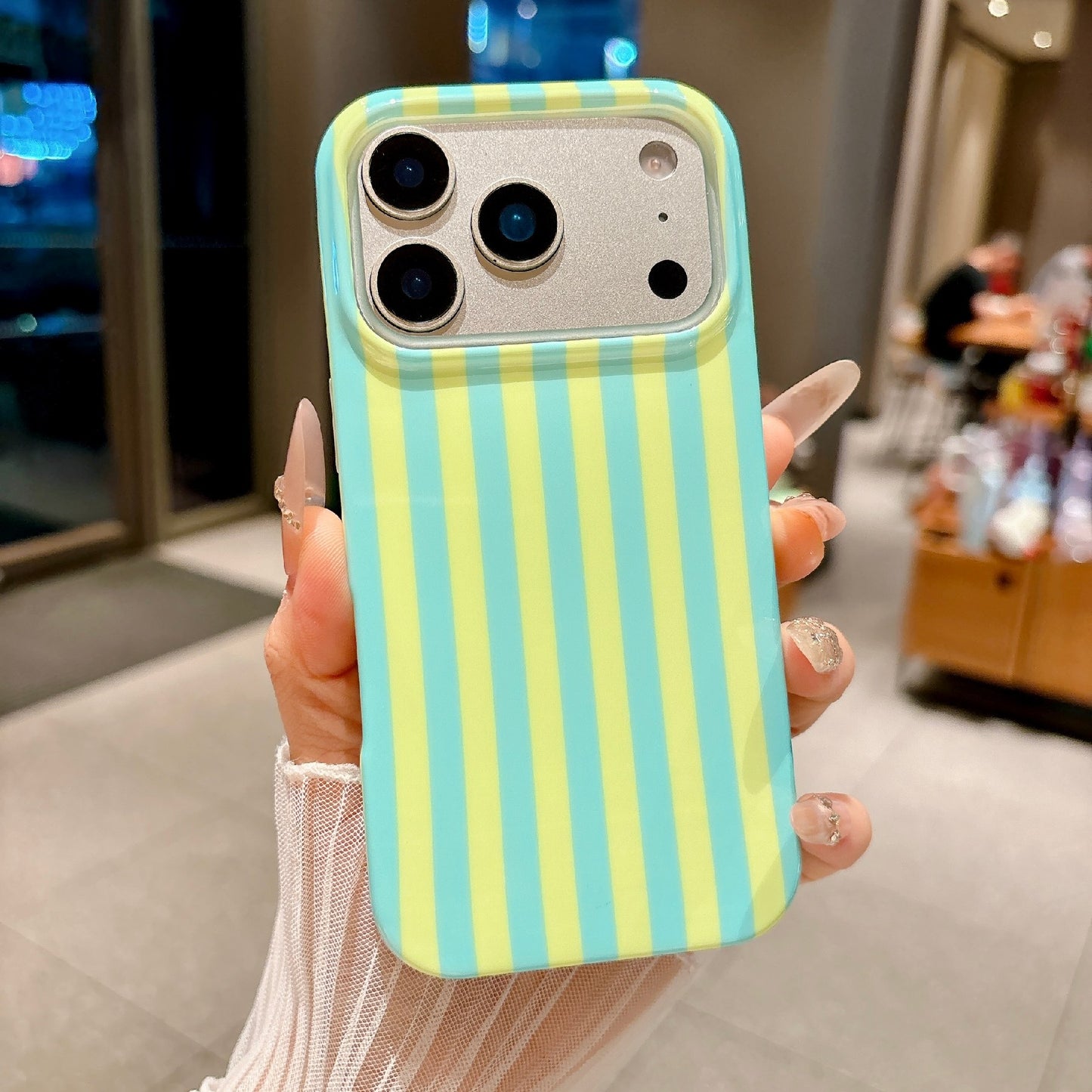 For iPhone 18 Pro / 17 Pro Case IMD Stripe TPU Full Coverage Shockproof Phone Protective Cover