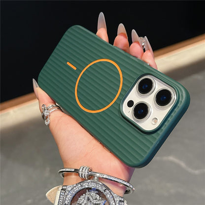 For iPhone 16 Pro Magnetic Case Corrugated Texture Hard PC Phone Protective Cover