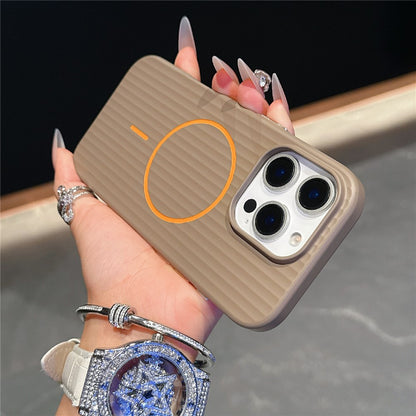 For iPhone 16 Pro Magnetic Case Corrugated Texture Hard PC Phone Protective Cover