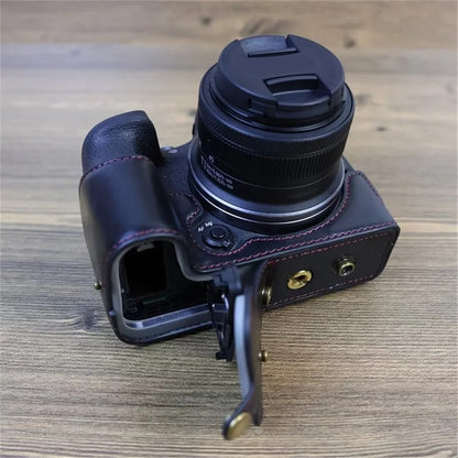 PU Leather Camera Case Bag for Canon EOS R10, Battery Opening Design Protective Cover with Lens Pouch and Strap