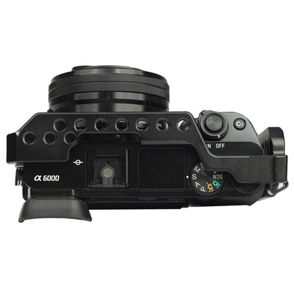 ADAI for Sony A6 SLR Camera Cage Aluminum Alloy Cold Shoe 1 / 4 Screw Hole Expansion Frame