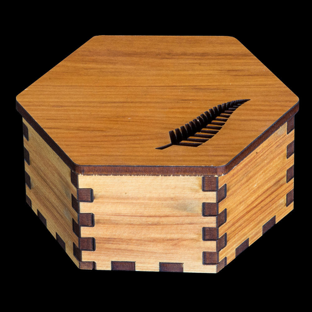 Fern Leaf Gift Box Wakahuia