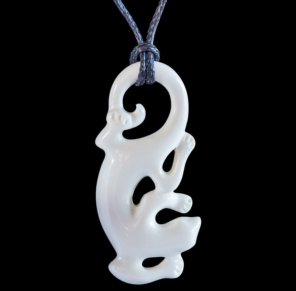 Tuatara, Lizard hand crafted bone pendant Small 40mm (1.5")