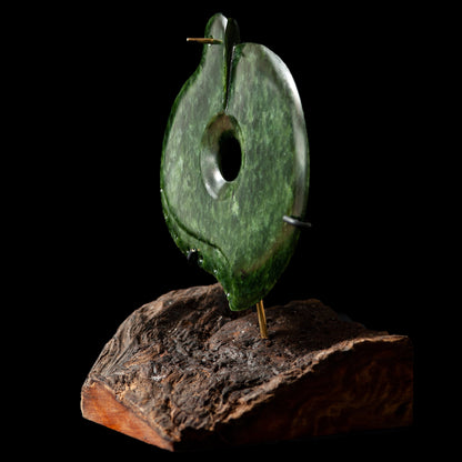 Pounamu disc Form sculpture by Alex Sands