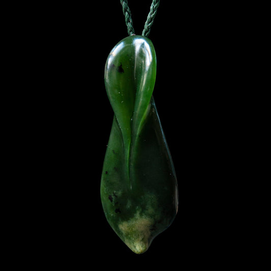 Pounamu Pod Form, jade pendant by PremOmni Caeon