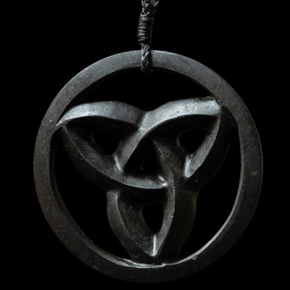 Onewa triquetra by Alex Sands Pendant