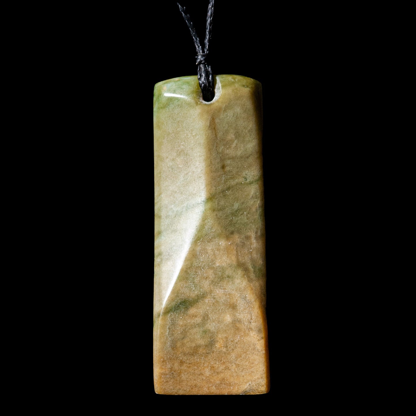 Pounamu Hei Toki, handcrafted pendant
