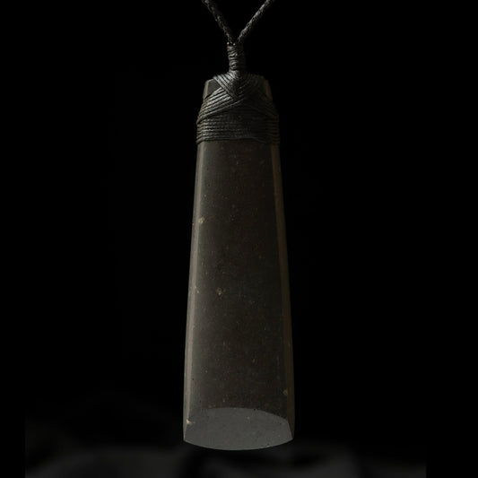 Onewa Toki, hand-crafted pendant