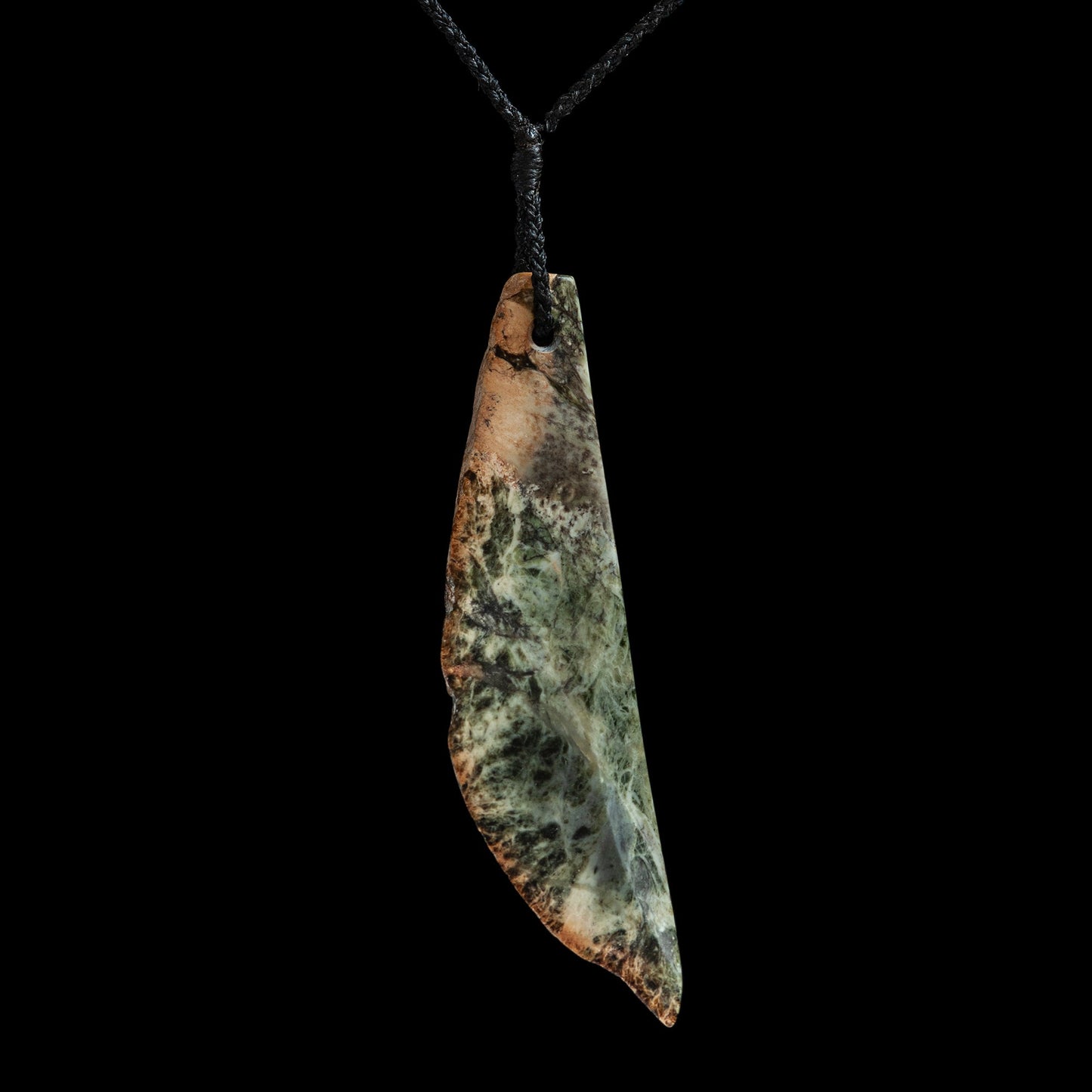 Jade niho handcrafted pendant Necklace