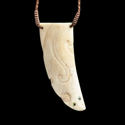 Rei-Puta, Niho Tohora - bone pendant by Anthony Bray-Heta
